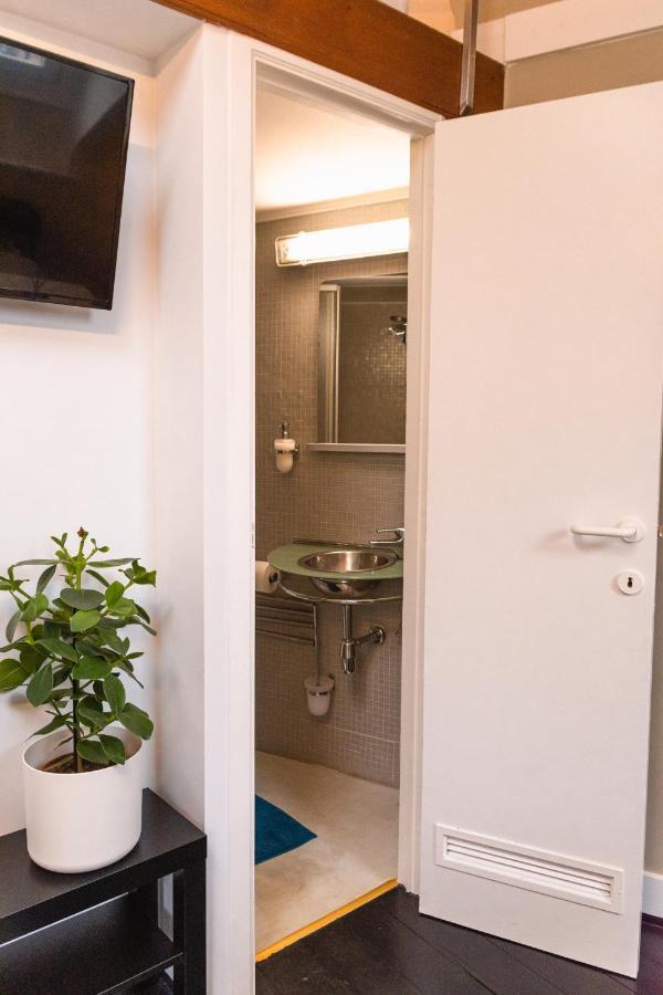 Brabantdam 44 Self Check In Hotel เกนต์ ภายนอก รูปภาพ